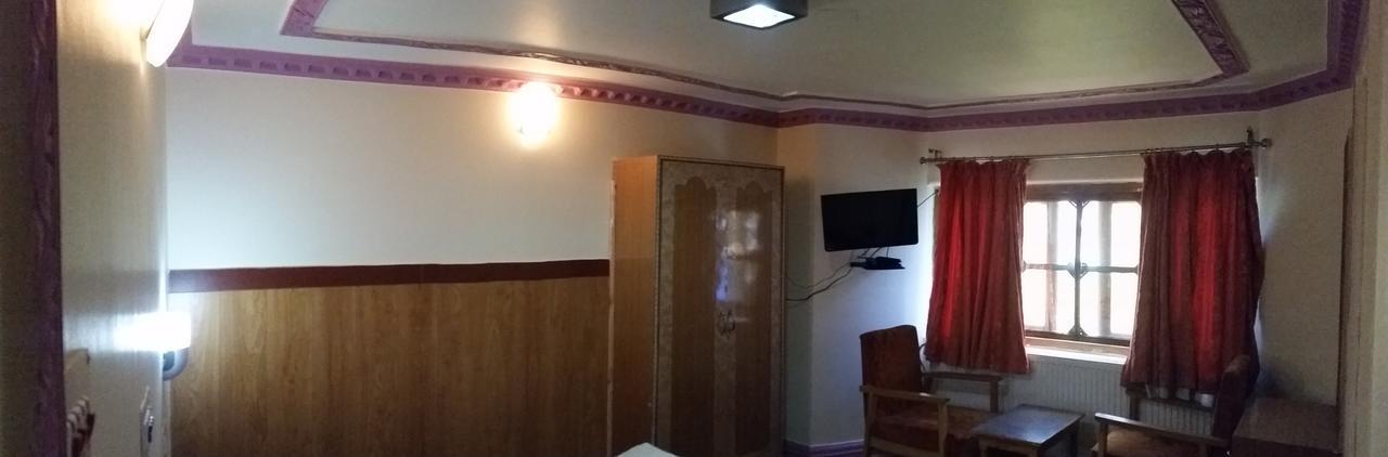 Hotel Gulmarg Inn Eksteriør bilde