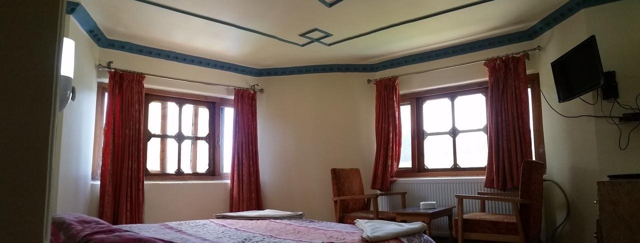 Hotel Gulmarg Inn Eksteriør bilde